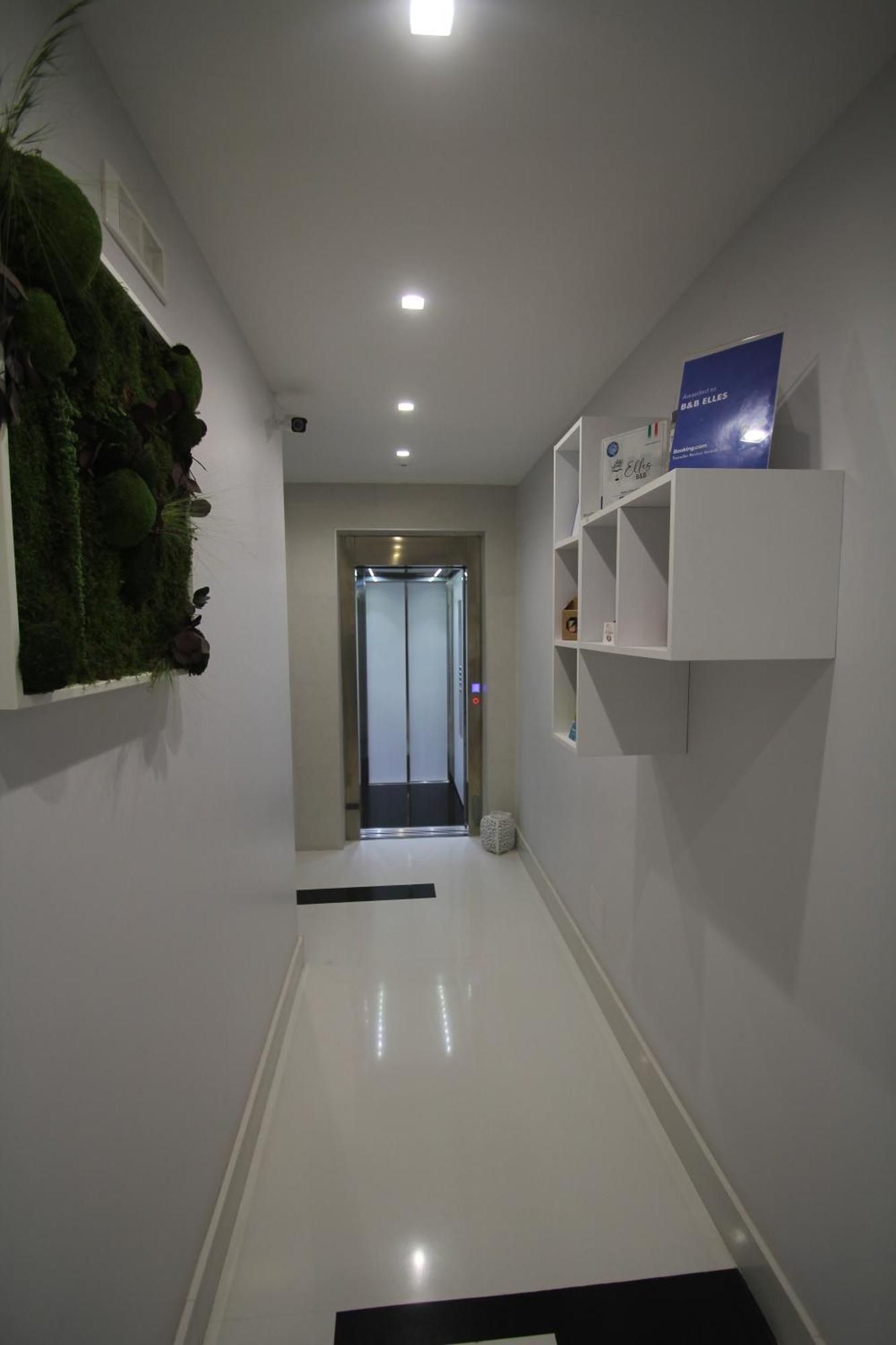 B&B Elles Con Parcheggio Interno Barletta Exterior foto